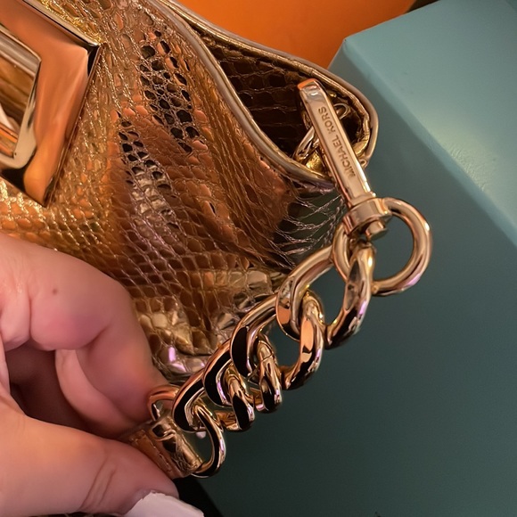 Micheal Kors python clutch/crossbody - Picture 5 of 15